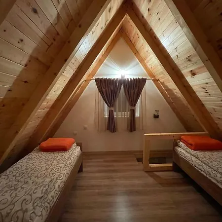 Planinska Kuca Andjela 1 Mitrovac