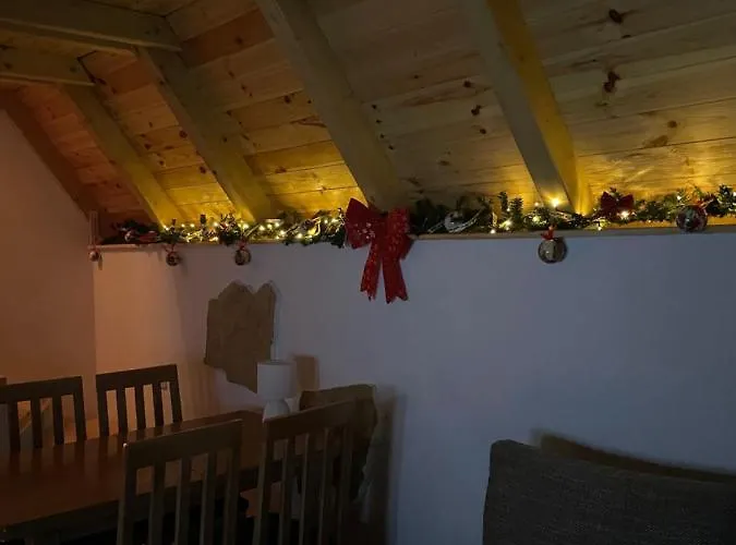 Planinska Kuca Andjela 1 - Sauna بيت للعطل ميترفاتس